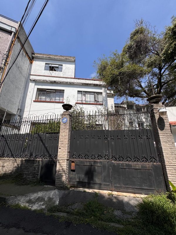 Casa en venta, Chimalistac, Álvaro Obregón (muy cerca de San Ángel)